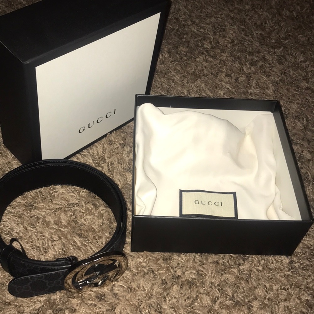 Leather Black Gucci belt